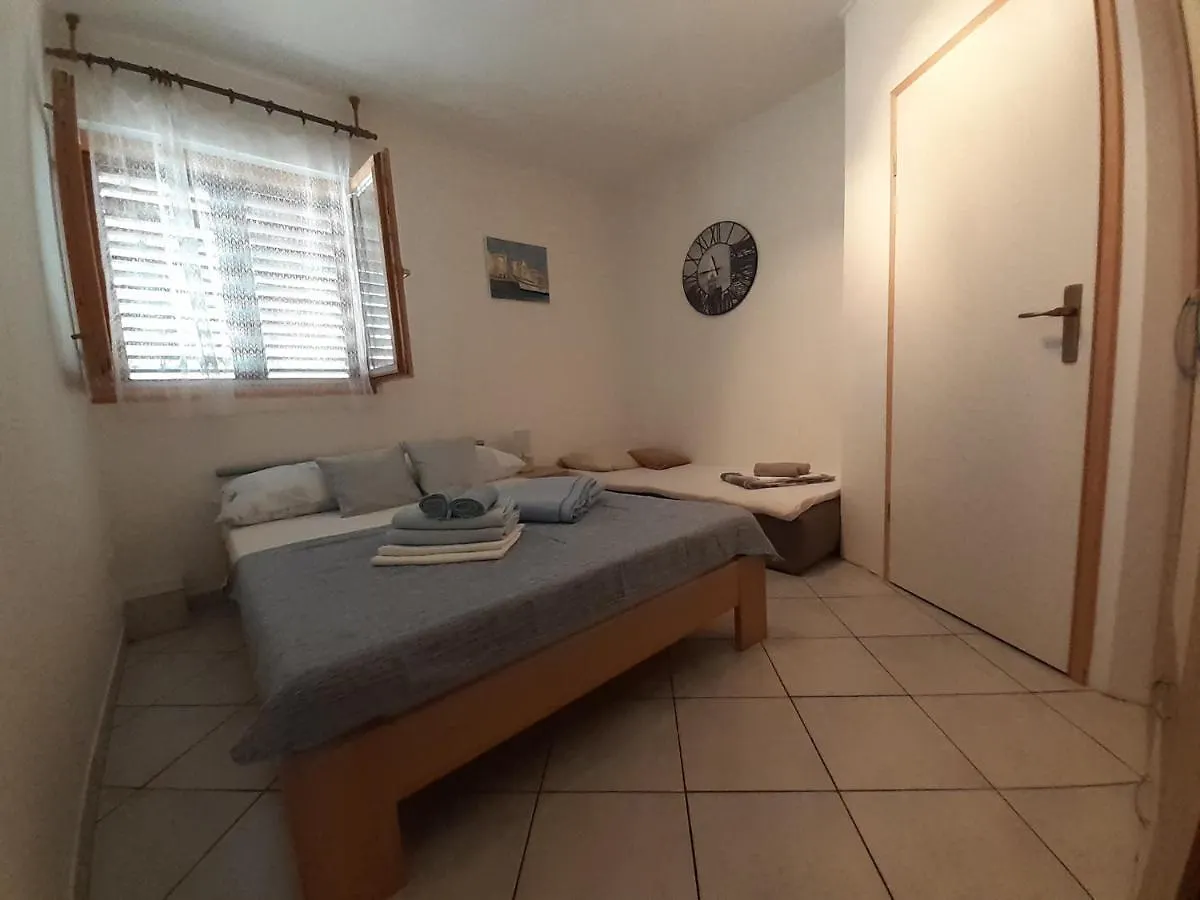 Apartment In Malinska - Insel Krk 43315 Croazia